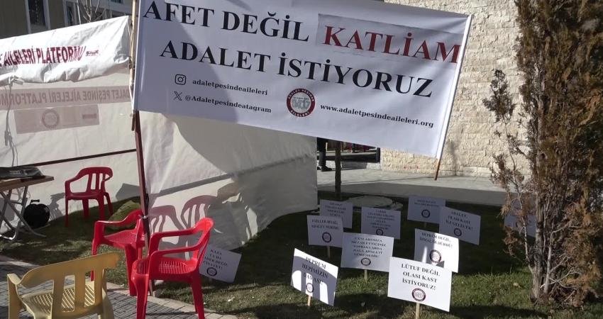 Adalet Peşinde Aileleri Platformu Adıyaman Temsilcisi Gezer: Güçlülerin adaleti değil, adaletin gücü olsun diye mücadele ediyoruz Adalet Peşinde Aileleri Platformu Adıyaman Temsilcisi Celal Gezer, "Böyle olmaz sayın