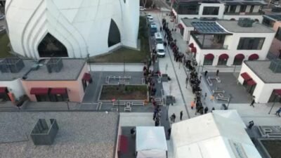 Adıyaman Belediyesi, Kent Meydanı’nda kurduğu iftar çadırı ile binlerce vatandaşı