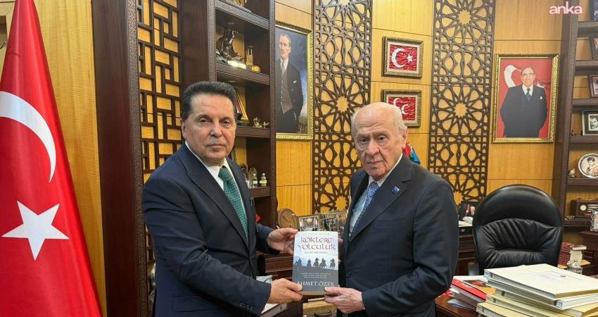 Ahmet Özer’den Devlet Bahçeli’ye teşekkür: “Yasal düzenleme gerektirmeyen adımlar bir an evvel atılmalı” Görevden uzaklaştırılan ve yerine kayyım atanan Esenyurt Belediye Başkanı Ahmet