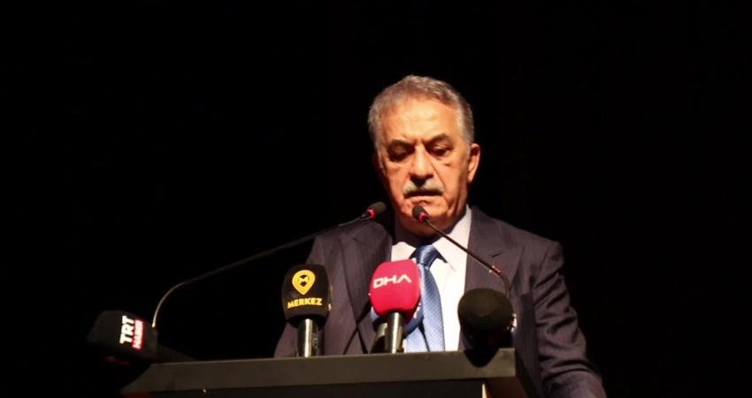 AK Parti Genel Başkan Yardımcısı Hayati Yazıcı: “Milletin damgasını vurduğu bir anayasa yapmalıyız” AK Parti Genel Başkan Yardımcısı Hayati Yazıcı, Muğla’da katıldığı Genişletilmiş