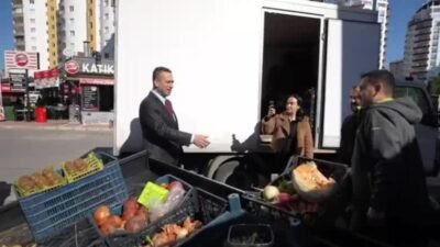 CHP Grup Başkanvekili Ali Mahir Başarır, Mersin Mezitli'de esnaf ziyareti