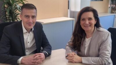 Almanya’nın Nürnberg kentinde öğretmenlik yapan Serhat Gökce, ülke genelinde öğretmenlikte