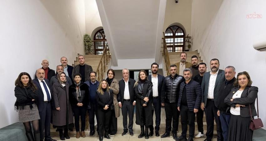 Amedspor’dan Sakaryaspor yöneticisine suç duyurusu: Emniyet Müdürü merhum Gaffar Okkan’ın ismini kullanarak kulübümüz hakkında sarf ettiği çirkin, provokatif ve kabul edilemez ifadeler… Amed Sportif Faaliyetler Kulübü İstişare Kurulu, Sakaryaspor yöneticisinin şehit emniyet