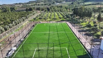 Arsuz Belediyesi tarafından yapımı tamamlanan Pirinçlik Futbol Sahası hizmete hazır