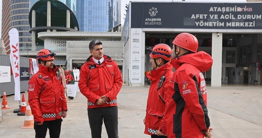Ataşehir Belediyesi, ilçe genelinde deprem konteynerlerinin sayısını artırmaya devam ediyor.