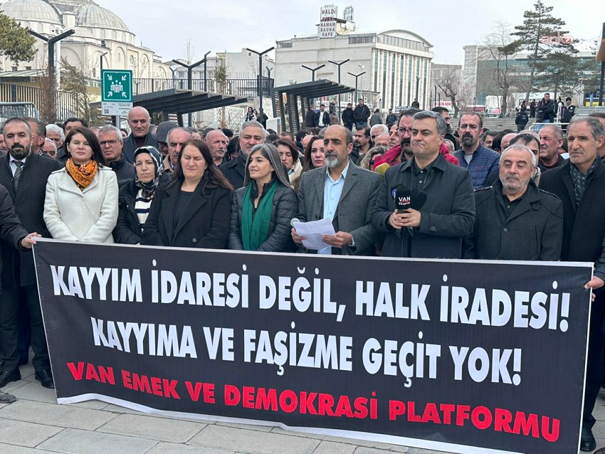 Van Emek ve Demokrasi Platformu, Van Büyükşehir Belediyesi’ne kayyım atamasının yıl