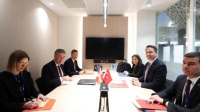 Enerji ve Tabii Kaynaklar Bakanı Alparslan Bayraktar, Fransa’da düzenlenen IEA