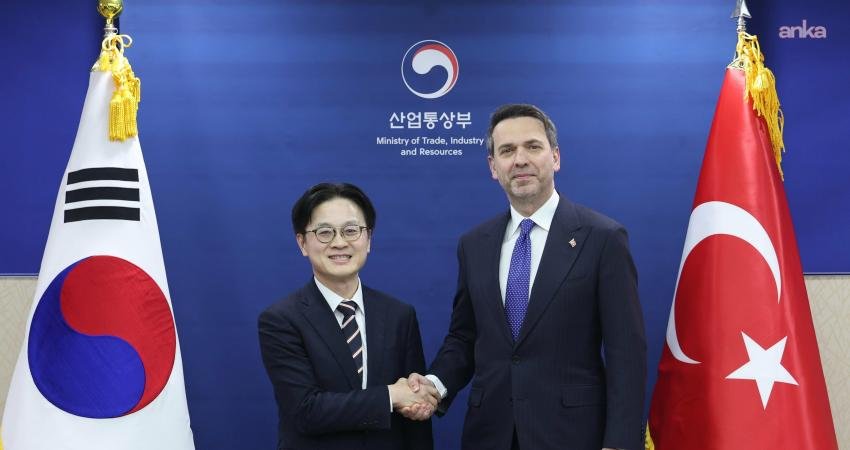 Bakan Bayraktar, Kore Ticaret, Sanayi ve Kaynaklar Bakanı Kim Jung-Kwan ile görüştü Enerji ve Tabii Kaynaklar Bakanı Alparslan Bayraktar, Seul’de, Kore Cumhuriyeti