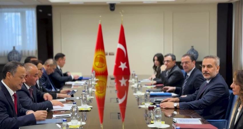 Dışişleri Bakanı Hakan Fidan, Kırgızistan Parlamento Başkanı Nurlanbek Turgunbek Uulu
