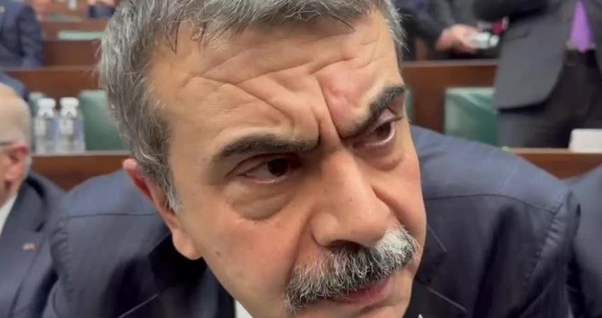 Milli Eğitim Bakanı Yusuf Tekin, CHP Genel Başkanı Özgür Özel'in