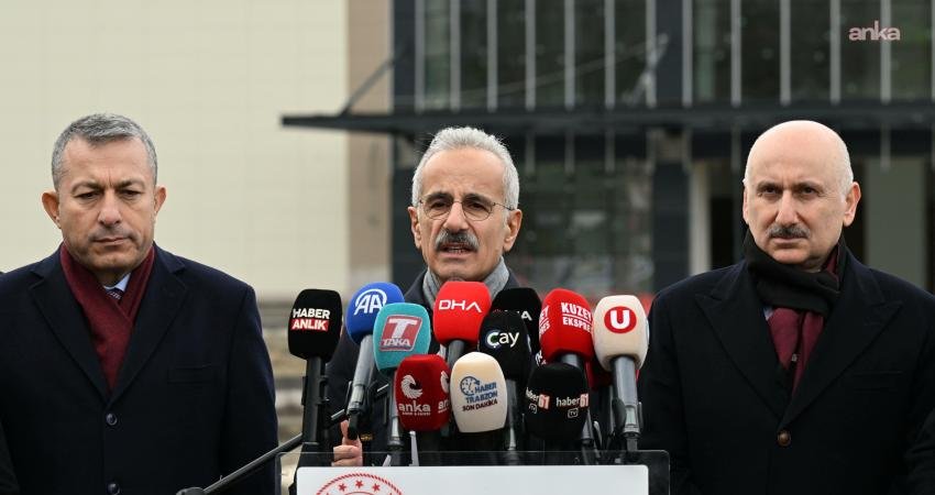 Bakan Uraloğlu: “İran, Irak, Suriye, Lübnan ve Ürdün’e olan bütün uçuşları 2 Mart’a kadar iptal ettik” Ulaştırma ve Altyapı Bakanı Abdulkadir Uraloğlu, İran’a düzenlenen hava saldırıları