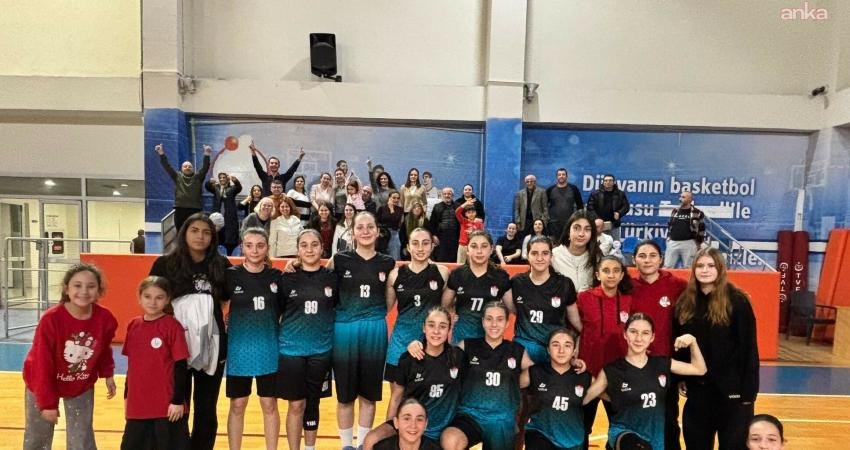 İzmir genelinden 10 takımın mücadele ettiği U14 Kızlar B Ligi