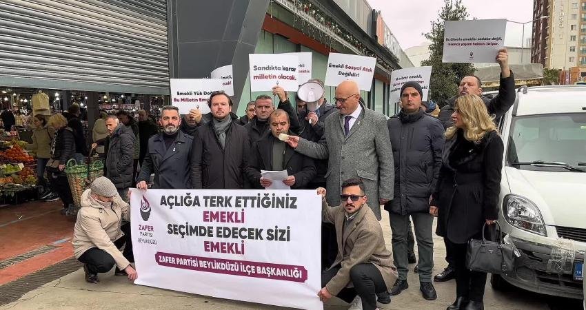 Zafer Partisi Genel Başkan Yardımcısı Mehmet Akif Cenkçi ve bir
