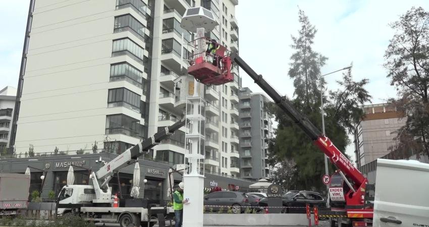 Bornova Belediyesi’nin Abide-i Hürriyet Meydanı’na kurduğu Türkiye’nin en kapsamlı hibrit