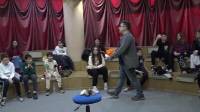 Bornova Belediyesi tarafından düzenlenen “Mutfakta Bilim” temalı Kış Bilim Kampı,