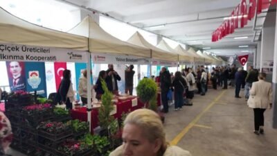 Bornova Belediyesi tarafından düzenlenen Tohum Takas Şenliği, 35 belediye ve