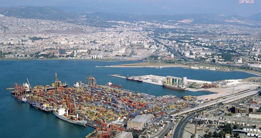 BTS İzmir Şube Başkanı Akyol: Alsancak Limanı halkındır, satılamaz BTS İzmir Şube Başkanı Erdal Akyol, Alsancak Limanı’nın Türkiye Varlık