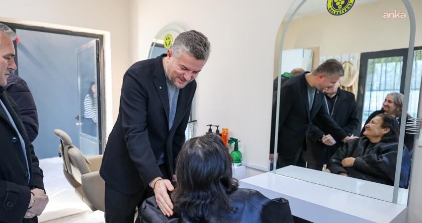 Buca Belediye Başkanı Görkem Duman, ilçede ikincisi açılan Çınarlar Buluşma