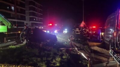 Burdur’da 6 ay önce evlenen genç çiftin bulunduğu otomobilin elektrik