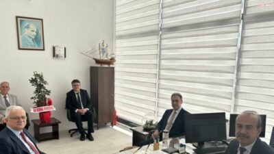 Burhaniye Belediye Başkanı Ali Kemal Deveciler, Vergi Haftası dolayısıyla Burhaniye Vergi