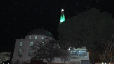 Balıkesir’in Burhaniye ilçesinde, dün 3 dakika erken okunan akşam ezanı,