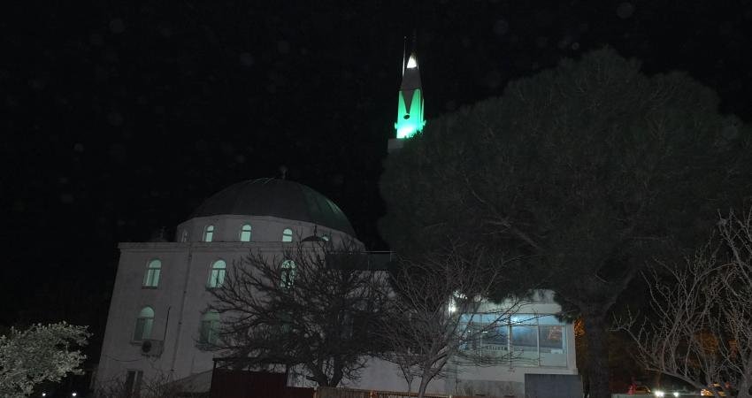 Balıkesir’in Burhaniye ilçesinde, dün 3 dakika erken okunan akşam ezanı,