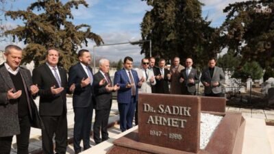 Bursa Büyükşehir Belediye Başkanı Mustafa Bozbey, ramazan programı kapsamında Batı