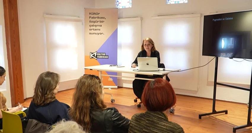 Bursa Büyükşehir Belediyesi’nin Kültür Fabrikası etkinlikleri kapsamında 14 Şubat Sevgililer