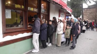 Osmangazi Belediyesi, farklı şehirlerden Bursa’ya gelen öğrenciler için hayata geçirdiği