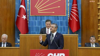 CHP Genel Başkanı Özgür Özel, iktidarın otoyol ve boğaz köprülerle