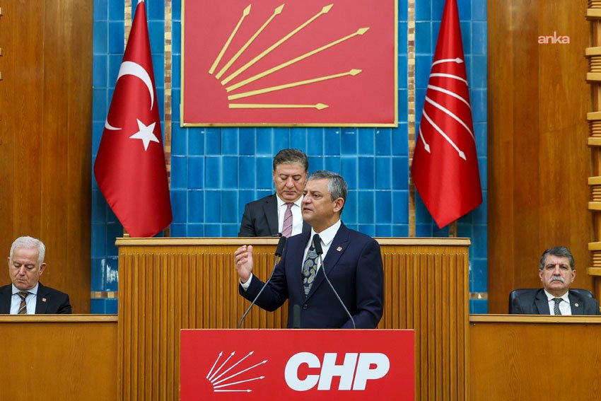 CHP Genel Başkanı Özgür Özel, iktidarın otoyol ve boğaz köprülerle