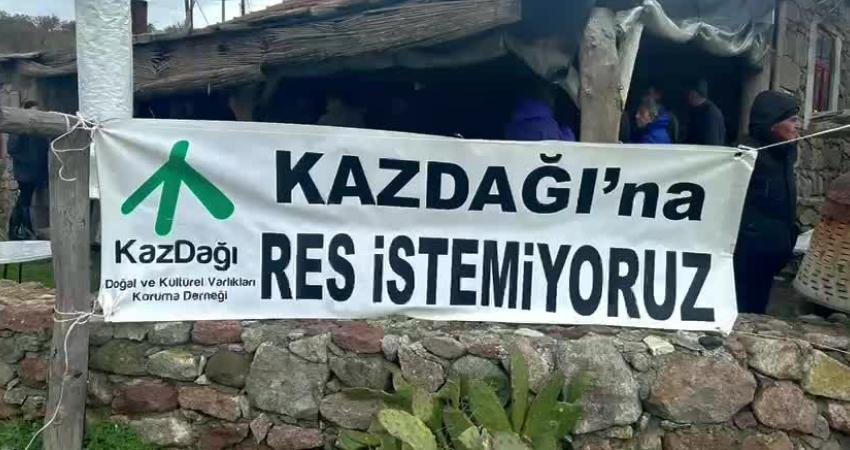 Çanakkale'nin Ayvacık ilçesine bağlı Cemaller, Söğütlü ve Keçikaya köyleri yakınlarında