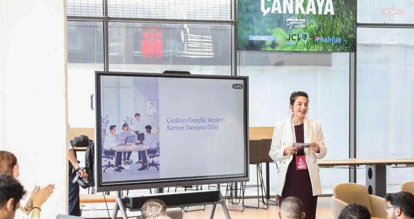 Çankaya Belediyesi Gençlik Merkezi Kariyer Danışma Ofisi koordinasyonunda gençlerin kariyer