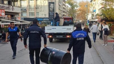 Çankaya Belediyesi Zabıta Müdürlüğü ekipleri, yayaların kamusal alanları güvenli ve