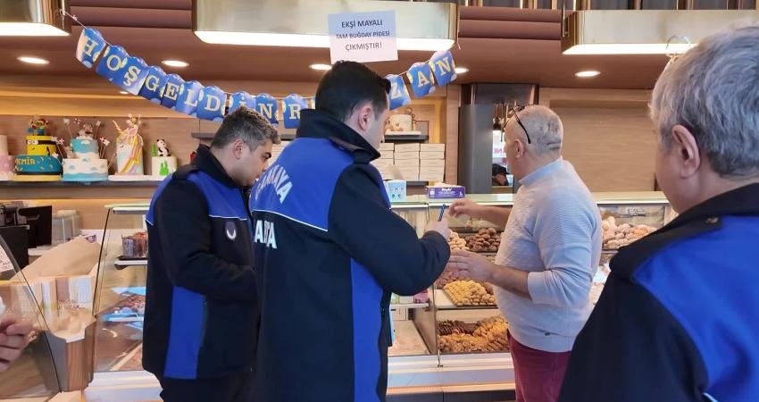 Çankaya Zabıtası, ramazan dolayısıyla denetimlerini sıklaştırdı Çankaya Belediyesi Zabıta Müdürlüğü ekipleri, ramazan ayı dolayısıyla rutin denetimlerini