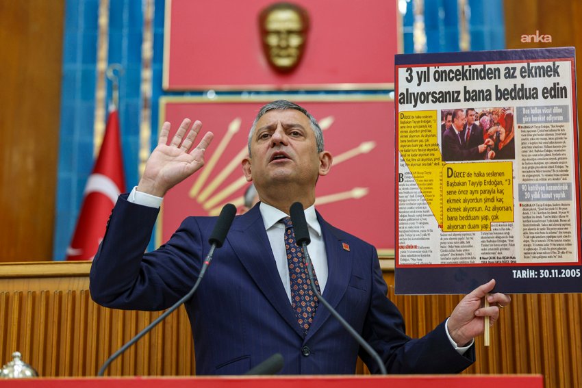 CHP Genel Başkanı Özgür Özel, MHP Genel Başkanı Devlet Bahçeli'nin