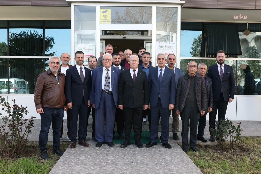 Bursa Büyükşehir Belediye Başkanı Bozbey: “Bursa’yı bütüncül bir anlayışla planlıyoruz” Bursa Büyükşehir Belediye Başkanı Mustafa Bozbey, "Başkan Bozbey Burada" projesi