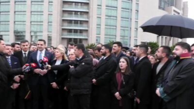 CHP Gençlik Kolları Genel Başkanı Cem Aydın, Adalet Bakanı Akın