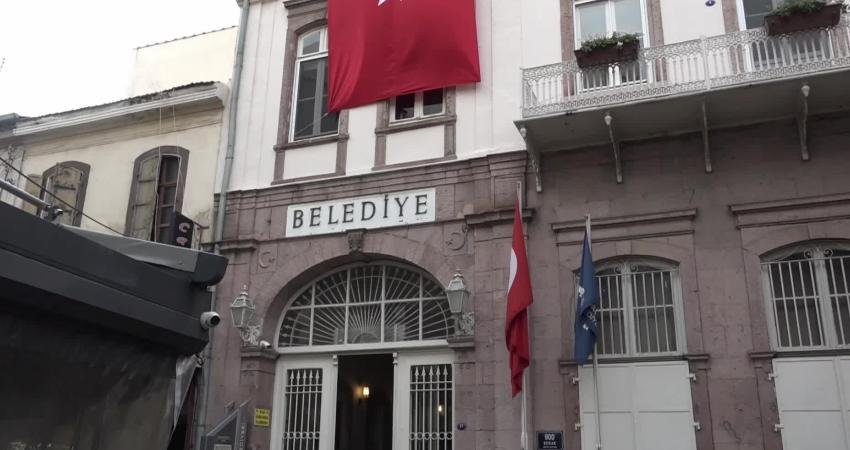 İzmir Büyükşehir Belediyesi tarafından kamu hizmetlerinde kullanılan Meslek Fabrikası, Egemenlik