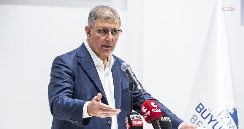 Cemil Tugay: “Kamu hizmeti veren yapıları boşaltmaya çalışmak ne hukukla ne de kamu vicdanıyla bağdaşır” İzmir Büyükşehir Belediye Başkanı Cemil Tugay, Vakıflar Genel Müdürlüğü’nün belediye