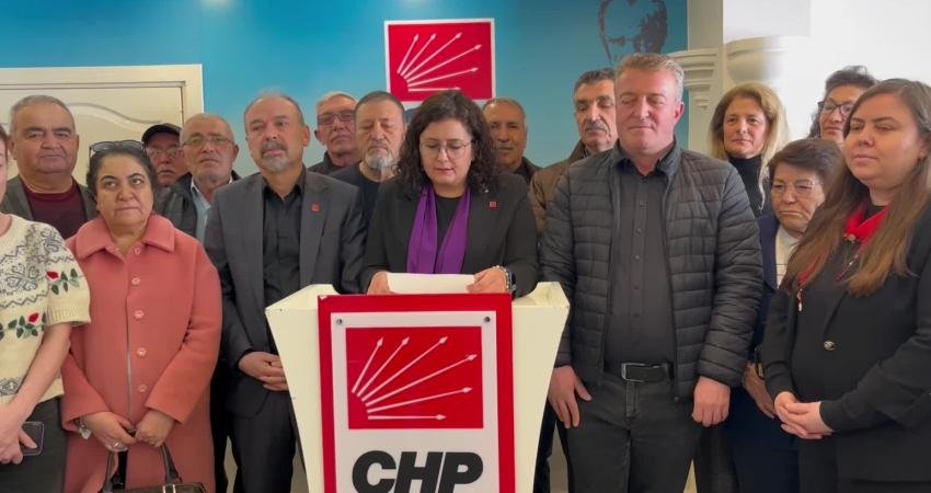CHP Aksaray Kadın Kolları Başkanı Elif Gökkuş, Aksaray’da iki kadının