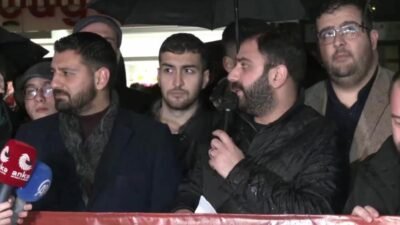 CHP Ankara Gençlik Kolları’ndan Cem Aydın’a verilen cezaya tepki: CHP’li gençlerin susması isteniyor. Siyaset yapmamamız isteniyor CHP Ankara Gençlik Kolları Başkanı Mehmet Okan Türkmen, CHP Gençlik