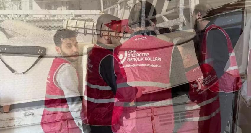 CHP Gaziantep İl Başkanı Açar’dan, Fatma Şahin’e: “Bakanların gadasını alacağınıza okula aç giden çocukların gıdasına bakın” CHP Gaziantep İl Başkanı Vakkas Açar, "Büyükşehir Belediye Başkanı Sayın