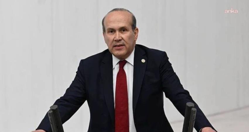 CHP Genel Başkan Yardımcısı Namık Tan: “Yeni adalet ekibinin ilk icraatı, gazeteci Alican Uludağ’ı tutuklamak oldu” CHP Genel Başkan Yardımcısı Namık Tan, "yeni adalet ekibinin ilk