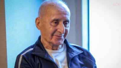 CHP Genel Başkanı Özgür Özel, partisinin önceki Genel Başkanı Hikmet