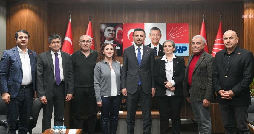 CHP İstanbul İl Başkanı Özgür Çelik, TTB, TMMOB, DİSK ve