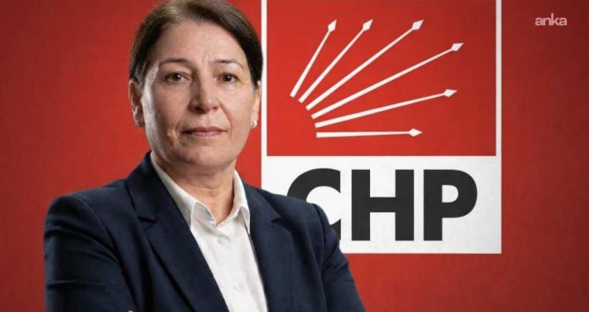 CHP Osmaniye Kadın Kolları İl Başkanı Altıgöz’den Düziçi’ndeki kadın cinayetine tepki: 6284 sayılı yasanın tartışmaya açılması, şiddet faillerini cesaretlendirdi CHP Osmaniye Kadın Kolları İl Başkanı Gülay Altıgöz, Düziçi ilçesinde