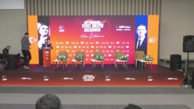 CHP tarafından Kastamonu’da düzenlenen Batı Karadeniz Yerel Medya Buluşması’nda konuşan