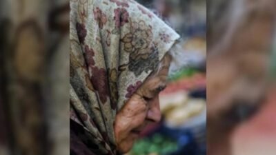 CHP, artan geçim sıkıntısına dikkat çekerek, “Bir annenin ‘akşama ne