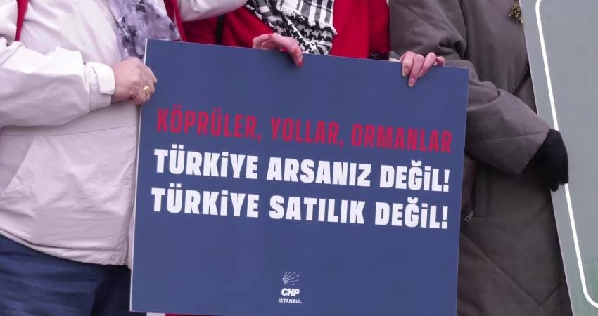 CHP’den köprü ve otoyolların özelleştirilmesi iddiasına tepki: Bu milletin ortak varlıkları, kısa vadeli hesaplara feda edilemez CHP Sarıyer İlçe Başkanlığı, köprü ve otoyolların özelleştirileceği iddiasına, Fatih